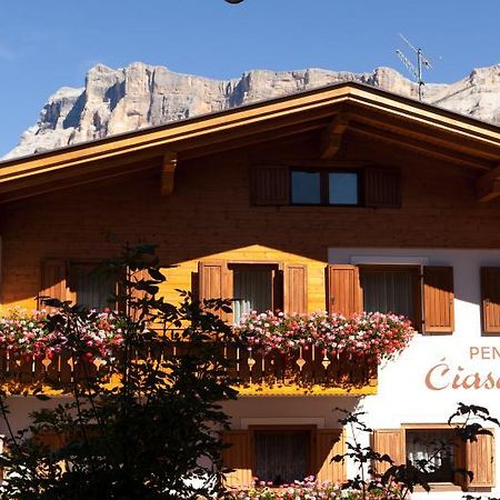 Pension Ciasa Olga La Villa  Exteriör bild
